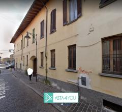 Case - Complesso immobiliare all'asta in via magenta 51, bollate (mi)