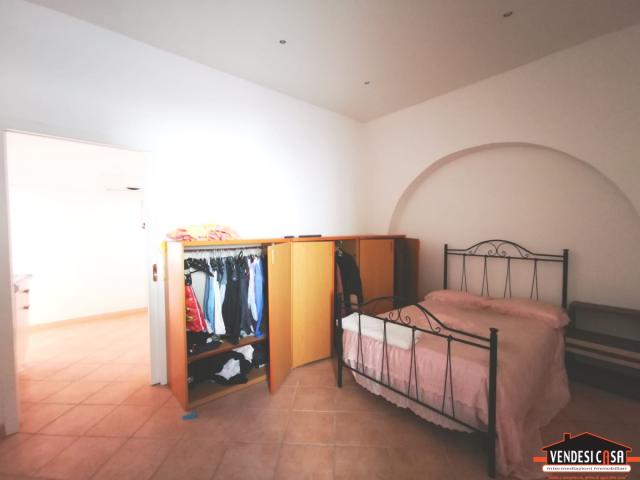 Case - Indipendente 2 vani + acc. con terrazzo zona canneto