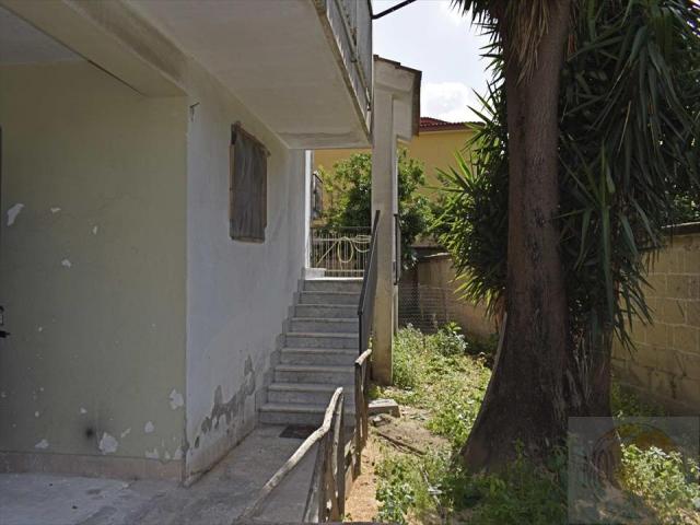 Appartamenti in Vendita - Casa indipendente in vendita a acerra nei pressi di medicina futura