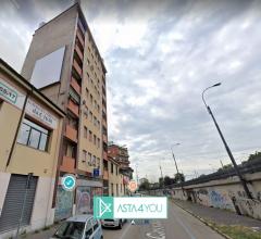 Case - Appartamento all'asta in viale cassala 9, milano (mi)