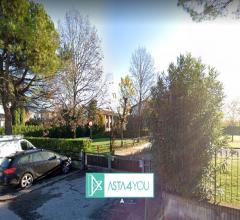 Appartamenti in Vendita - Appartamento all'asta nel complesso residenziale  'green residence sirmione', fraz. rivoltella, dese