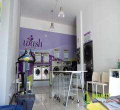 Case - Attività di lavanderia self service - zona centrale -