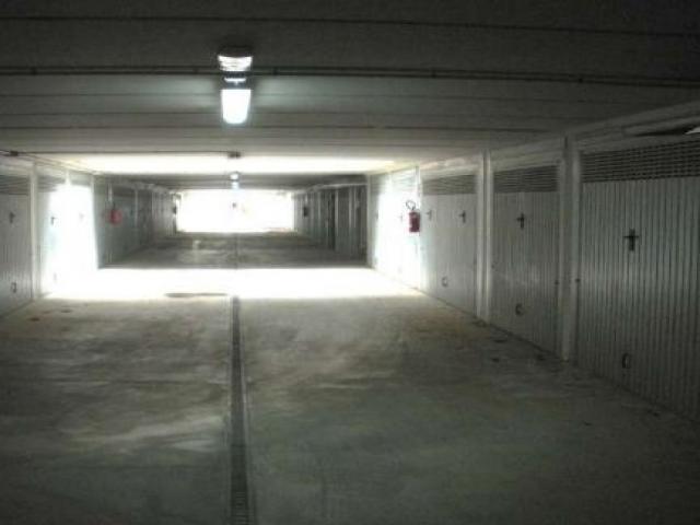 Appartamenti in Vendita - Posto auto - via corte dell'arsenale 4