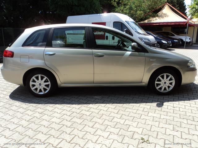 Auto - Fiat croma 1.9 mjt active