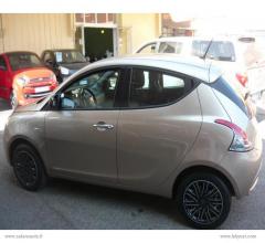 Auto - Lancia ypsilon 1.2 gold 69cv