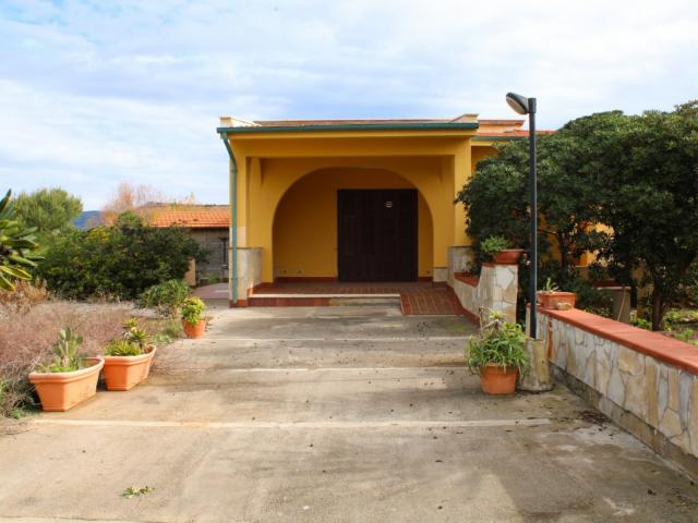 Case - Residenziale - vendita villa ficarazzi