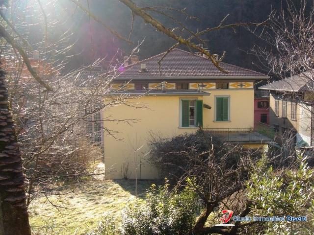 Appartamenti in Vendita - Cedegolo vendesi immobile d'epoca con terreno