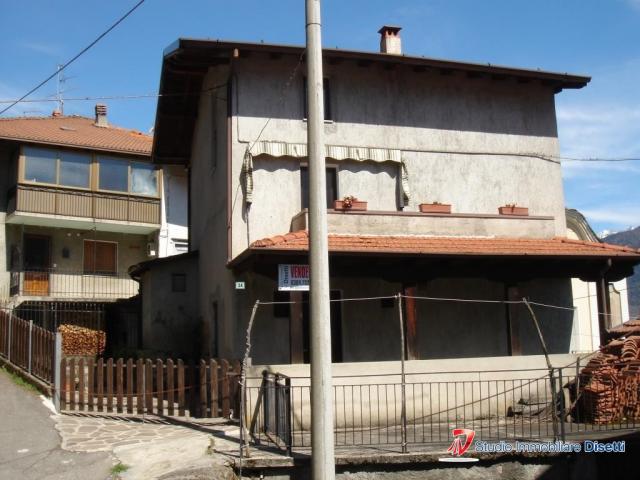 Case - Malonno vicinanze vendesi casa indipendente