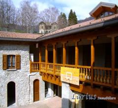 Case - Casa indipendente con terrazzo