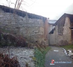 Case - Incudine vendesi rustico da ristrutturare