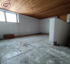 Appartamenti in Vendita - Casa indipendente in vendita a cittanova centrale