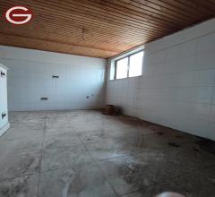 Appartamenti in Vendita - Casa indipendente in vendita a cittanova centrale