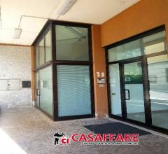 Case - Negozio in affitto zona meridiane