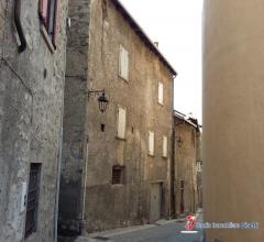 Niardo vendesi casa terra cielo da ristrutturare