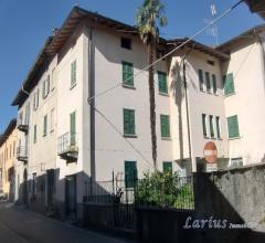 Appartamenti in Vendita - Casa indipendente con giardino privato