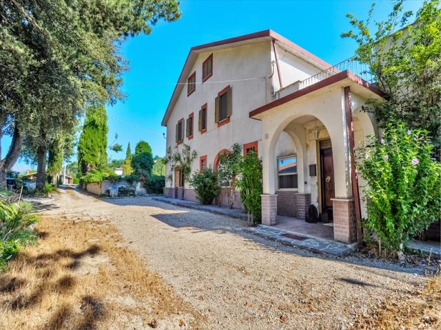 Appartamenti in Vendita - Casa indipendente in vendita a aielli stazione