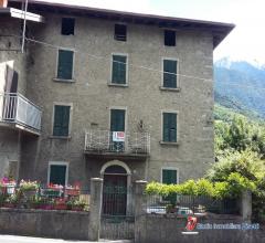 Case - Edolo vendesi casa da ristrutturare con terreno