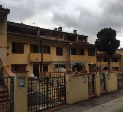 Case - Villetta a schiera - via di croce a balatro 30/15