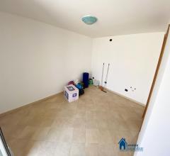 Case - Monolocale con terrazzo a livello