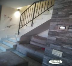 Appartamenti in Vendita - Appartamento con cantina caniparola