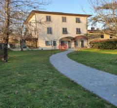 Villa padronale con giardino a pochi km da lucca