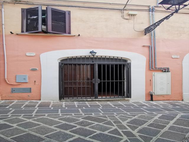 Appartamenti in Vendita - Magazzino in affitto a chieti s. maria