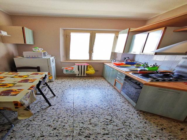 Appartamenti in Vendita - Casa indipendente in vendita a chieti s. barbara