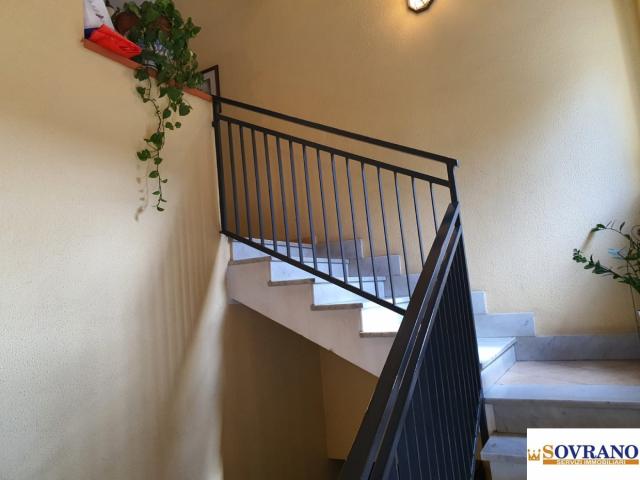 Case - Falconara/baida: appartamento ristrutturato 2° piano con balcone