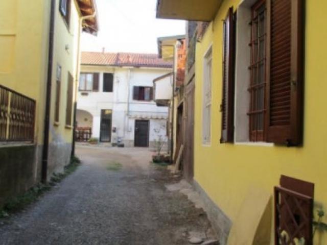 Case - Abitazione di tipo popolare - via roma n. 6