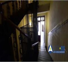 Case - Appartamenti - via roma nc 3 piano terzo con ascensore