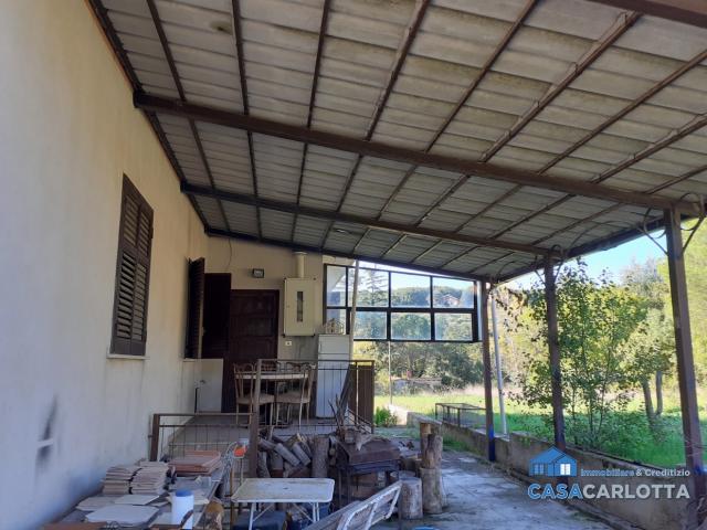 Case - Villa indipendente piana degli albanesi c.da dingoli