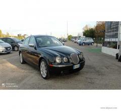 Auto - Jaguar s-type 2.7d v6 executive