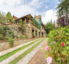 Case - Villa in pietra in posizione panoramica