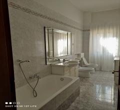 Appartamenti in Vendita - Casa semindipendente in vendita a cerignola viale di ponente
