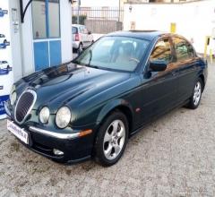 Auto - Jaguar s-type