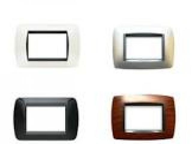 Telefonia - accessori - Beltel - bticino living international placca 3 moduli ultima svendita