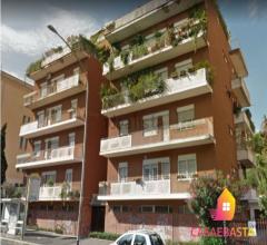 Case - Abitazione di tipo civile - viale jonio, 165 - 00141