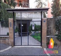 Case - Abitazione di tipo civile - via ronciglione n. 23 - 00191