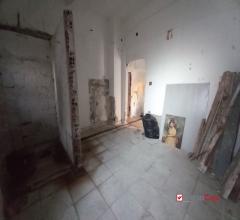 Case - Uso ufficio due vani zona centro