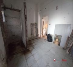 Case - Uso ufficio due vani zona centro