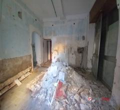 Case - Uso ufficio due vani zona centro