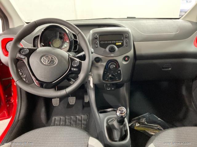 Auto - Toyota aygo connect 1.0 vvt-i 72 cv 5p. x-cool