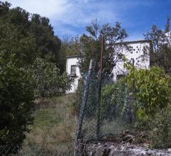 Case - Rustico in sassi da ristrutturare a bore