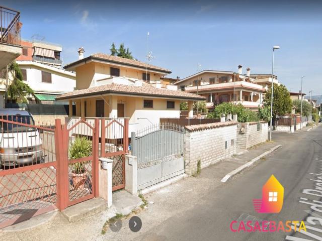 Case - Via del pratolungo casilino n. 35 - 00132