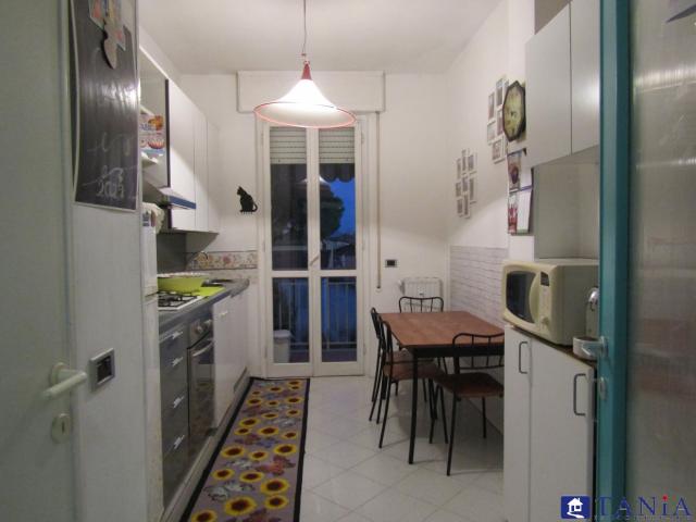 Case - Appartamento ben tenuto e luminosissimo ad avenza rif 3849