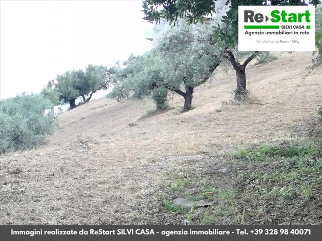 Appartamenti in Vendita - Terreno edificabile in vendita a silvi centro storico