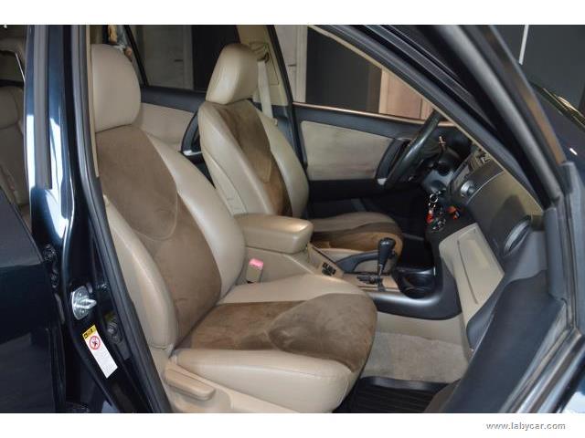 Auto - Toyota rav4 2.2 d-4d 150 cv exclusive