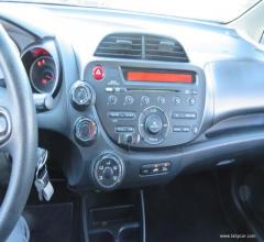 Auto - Honda jazz 1.2 i-vtec trend