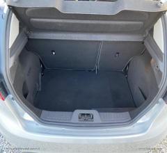 Auto - Ford fiesta 1.4 5p. bz.- gpl titanium