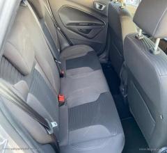 Auto - Ford fiesta 1.4 5p. bz.- gpl titanium